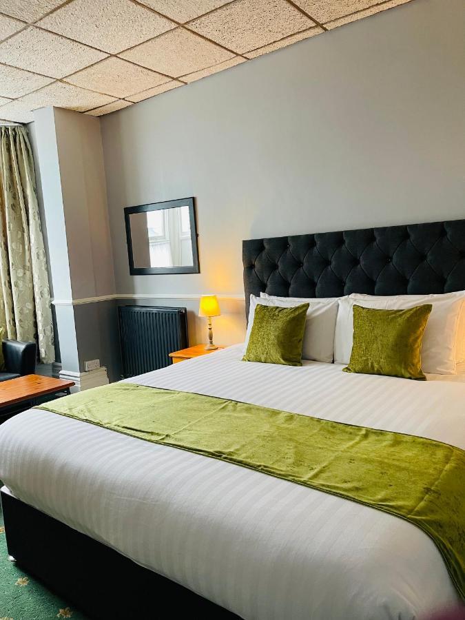 Palm Court B&B 일프러컴 외부 사진
