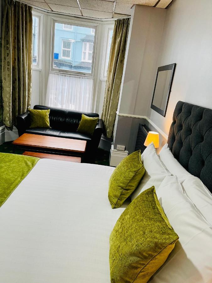 Palm Court B&B 일프러컴 외부 사진