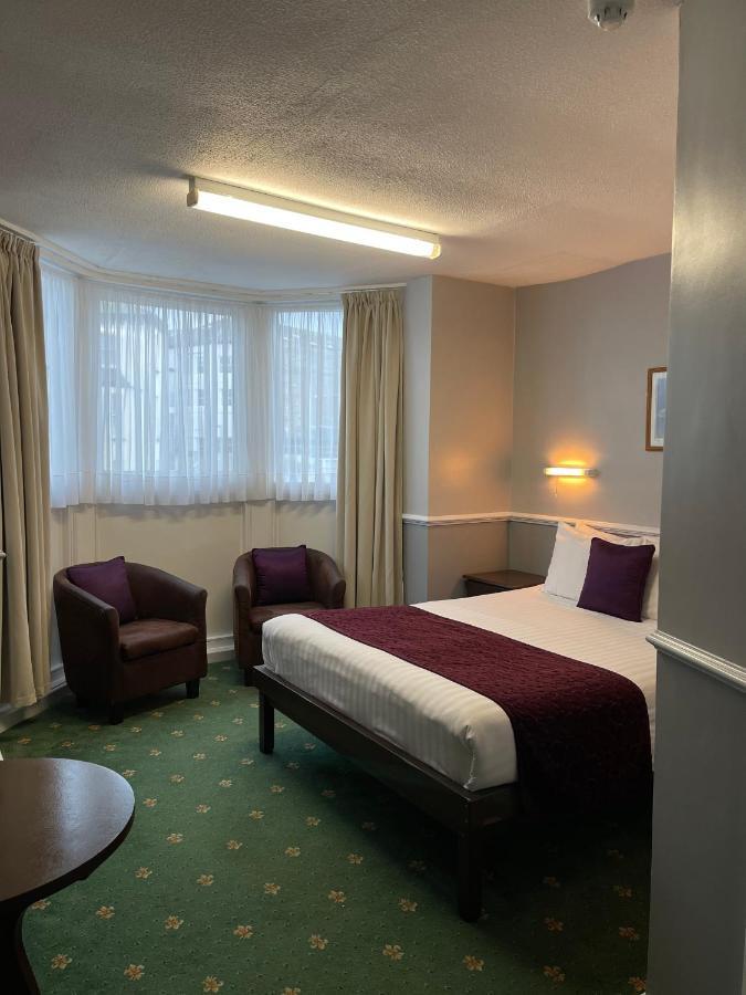 Palm Court B&B 일프러컴 외부 사진