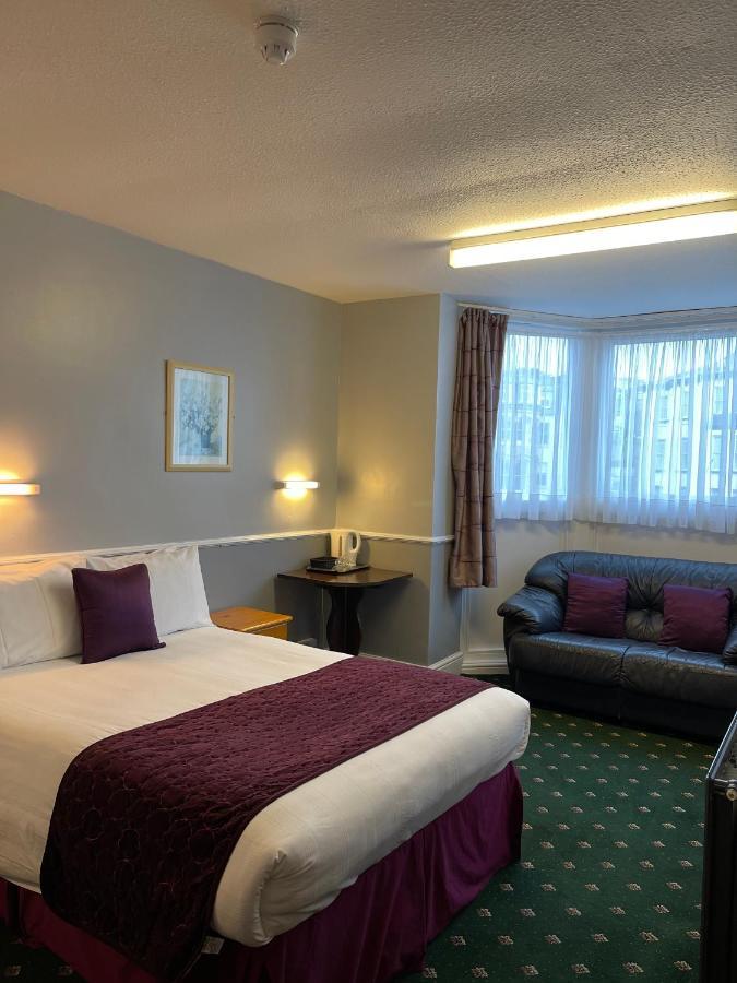 Palm Court B&B 일프러컴 외부 사진