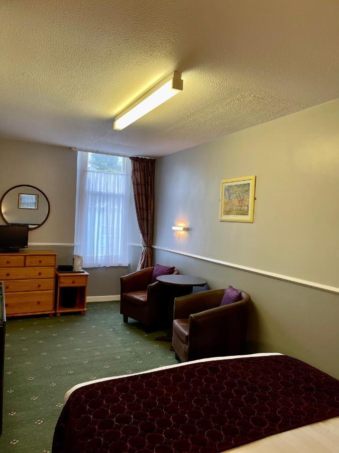 Palm Court B&B 일프러컴 외부 사진