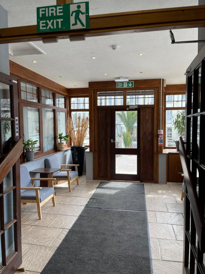 Palm Court B&B 일프러컴 외부 사진