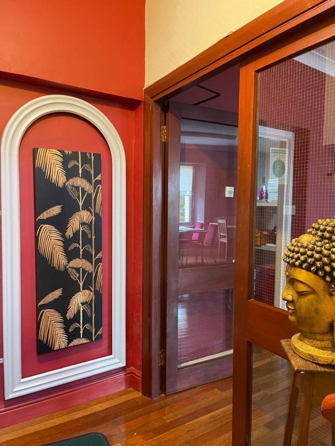 Palm Court B&B 일프러컴 외부 사진