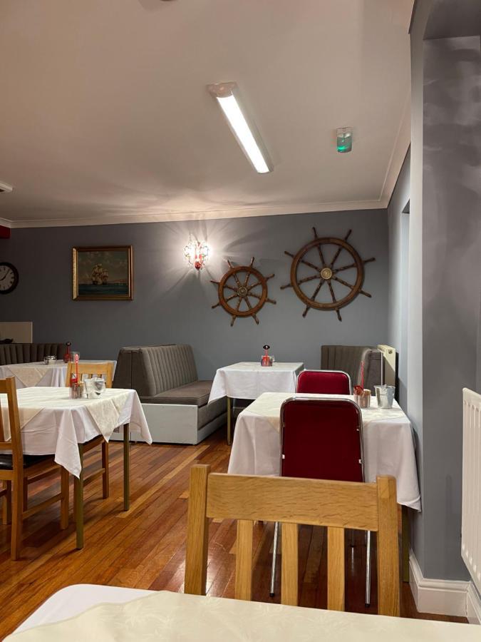 Palm Court B&B 일프러컴 외부 사진
