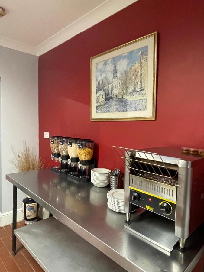 Palm Court B&B 일프러컴 외부 사진
