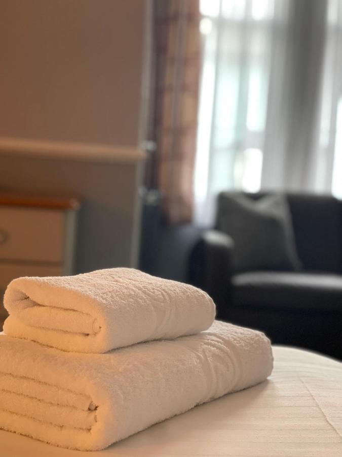 Palm Court B&B 일프러컴 외부 사진