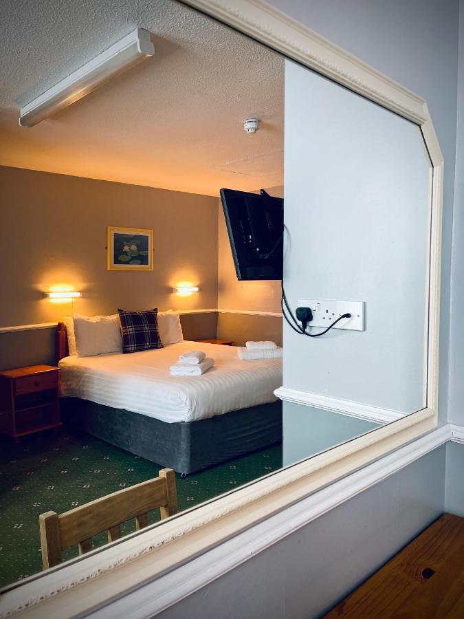 Palm Court B&B 일프러컴 외부 사진