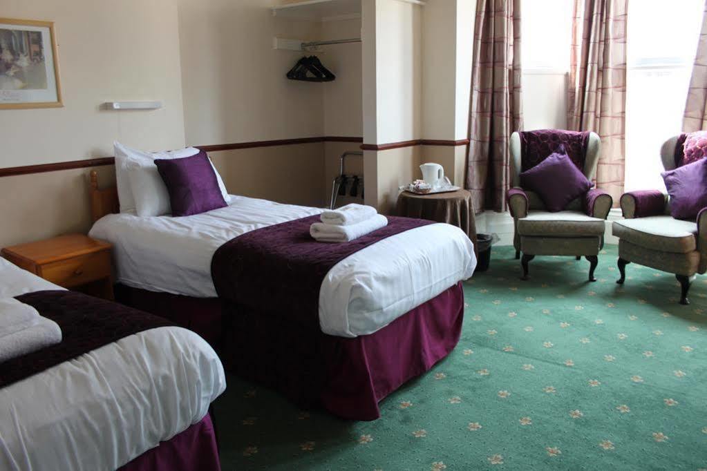 Palm Court B&B 일프러컴 외부 사진